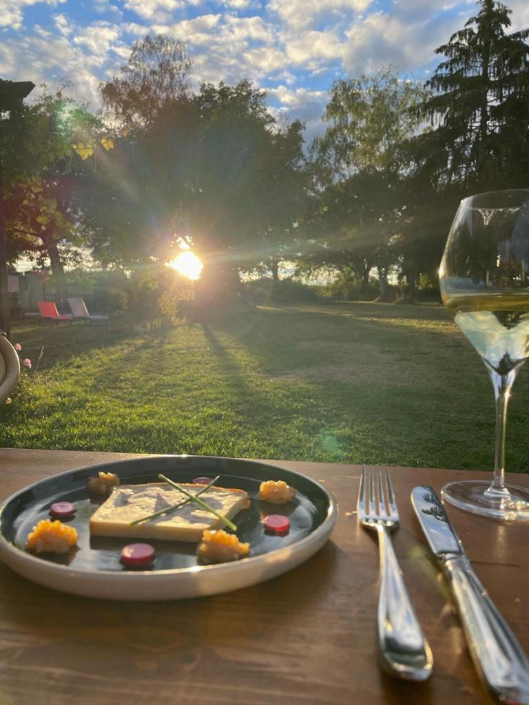 Le Chene D'Or Bed & Breakfast Marcheseuil Eksteriør bilde