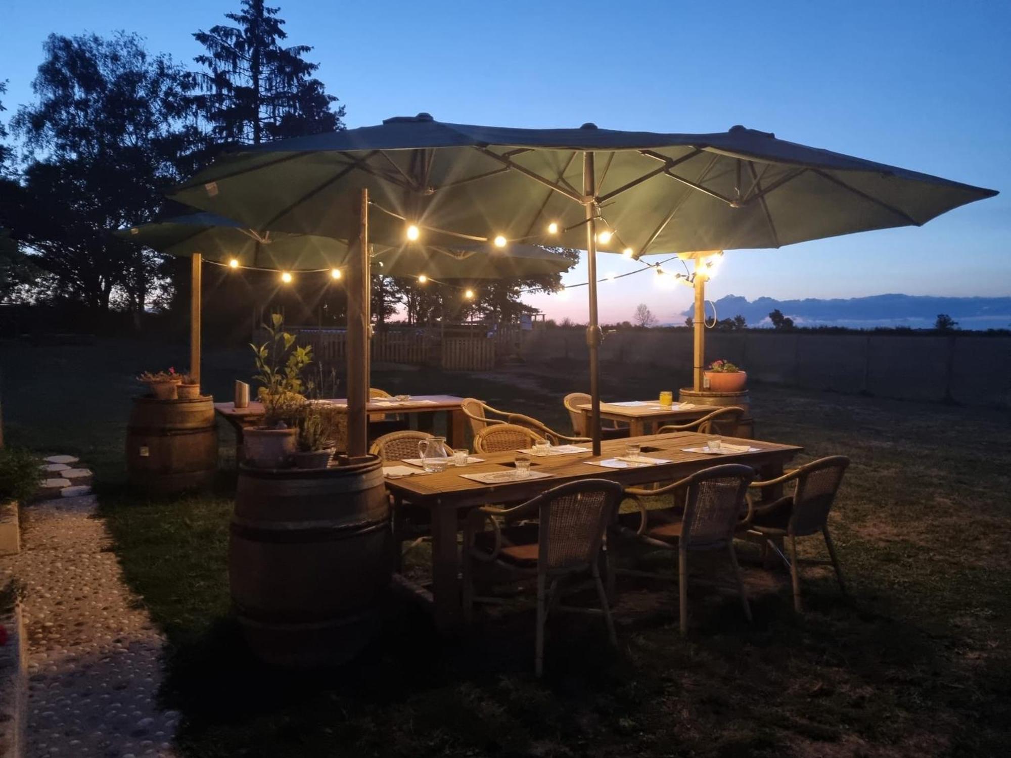 Le Chene D'Or Bed & Breakfast Marcheseuil Eksteriør bilde