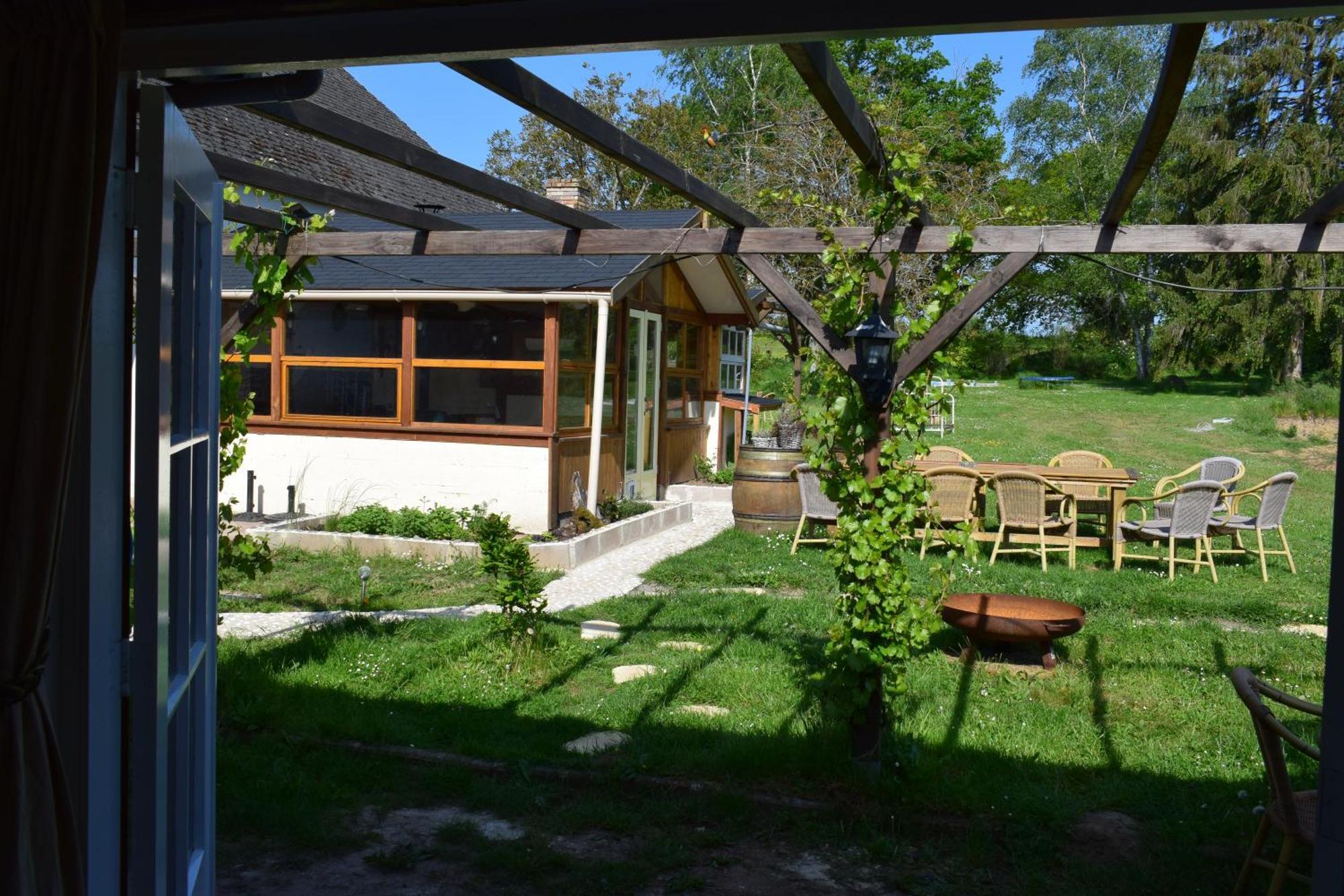 Le Chene D'Or Bed & Breakfast Marcheseuil Eksteriør bilde