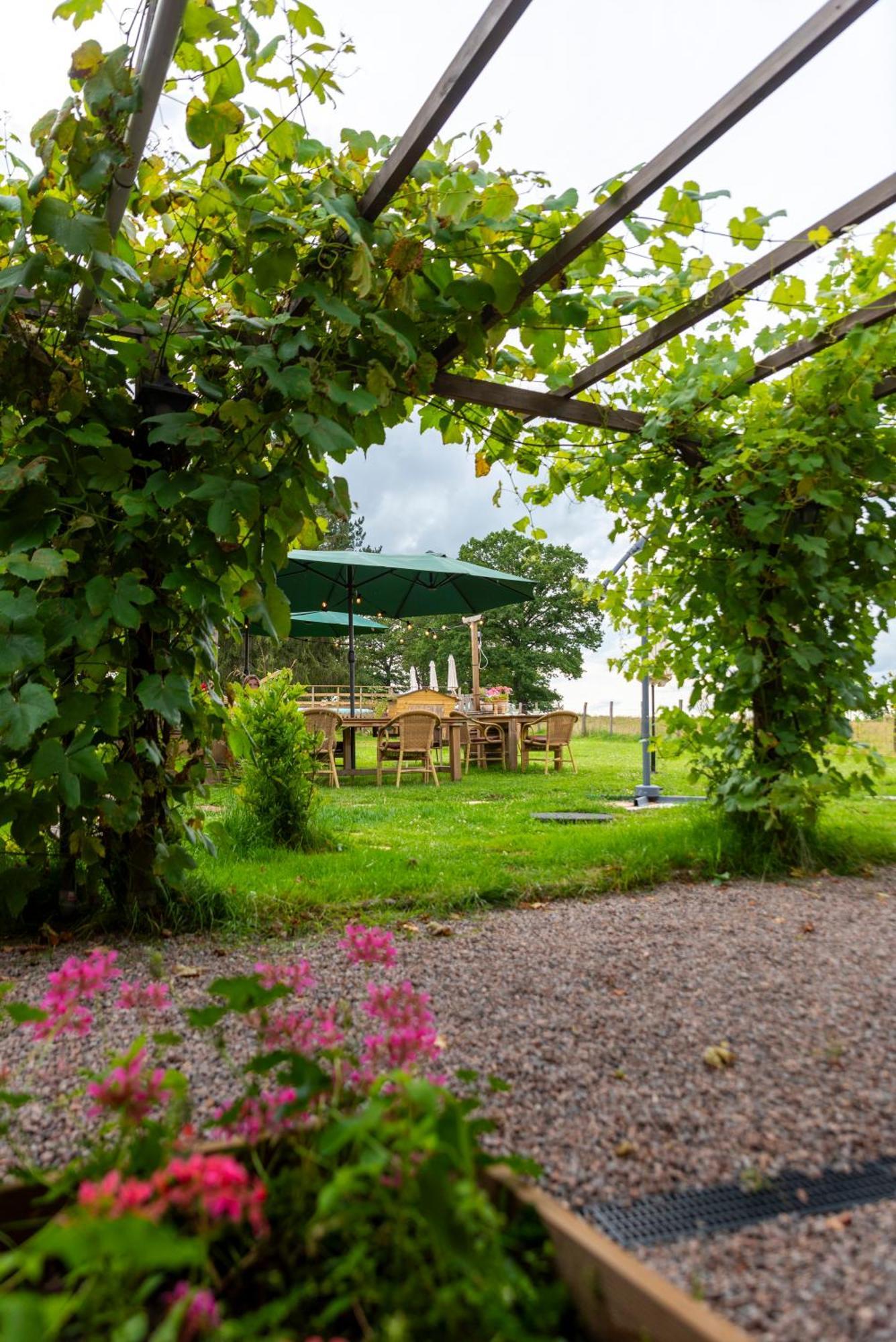 Le Chene D'Or Bed & Breakfast Marcheseuil Eksteriør bilde